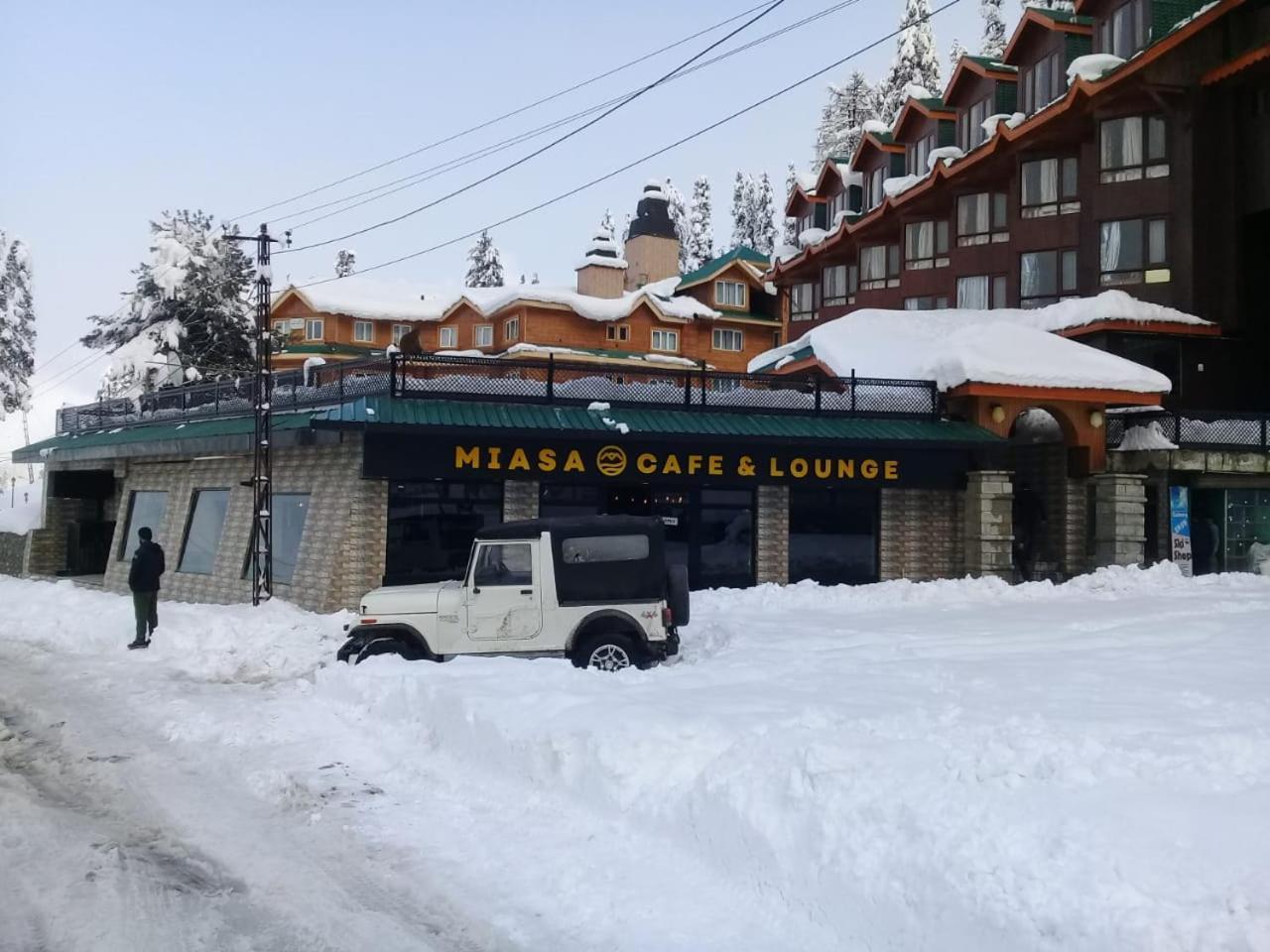 Hotel Hilltop Gulmarg JAMMU AND KASHMIR Esterno foto