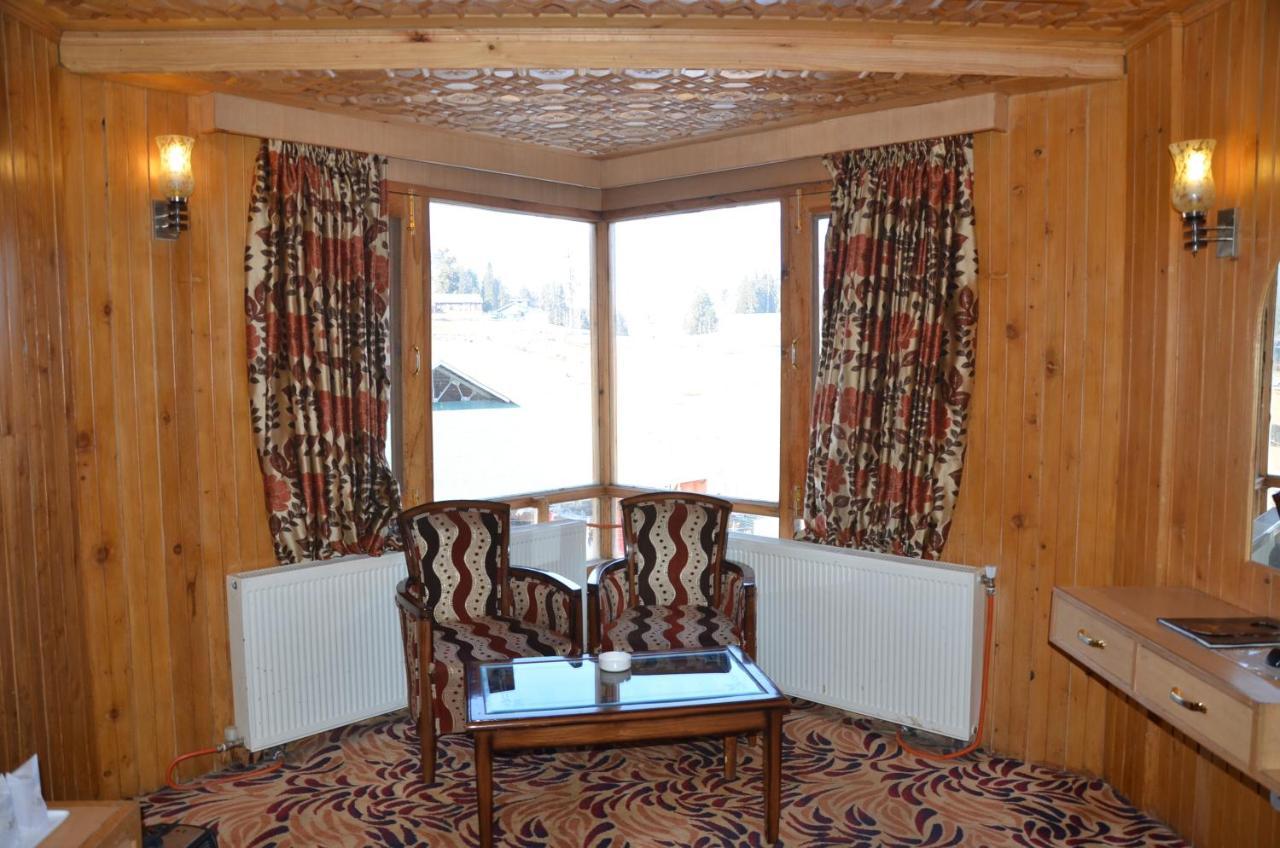 Hotel Hilltop Gulmarg JAMMU AND KASHMIR Esterno foto